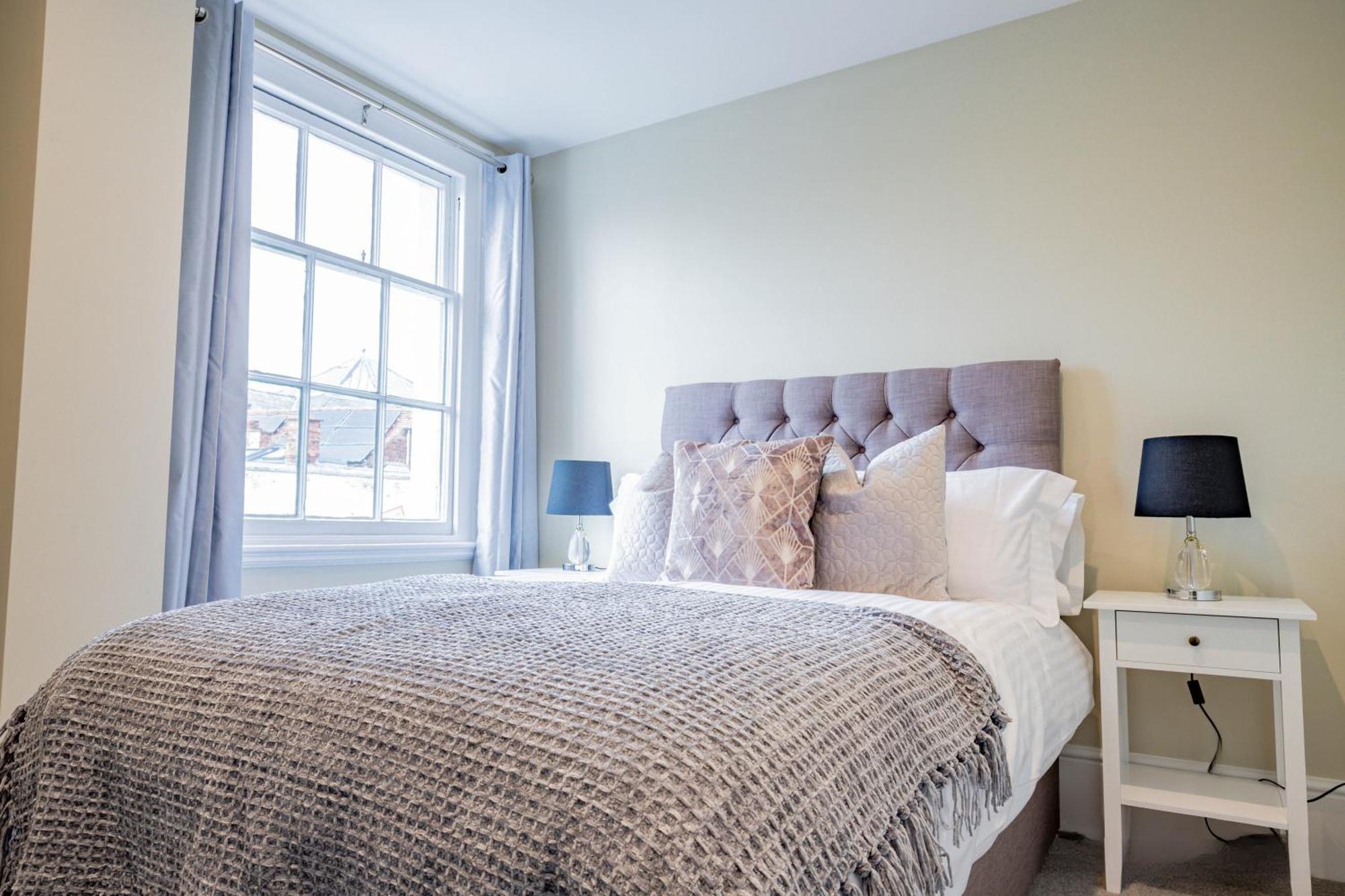 Host & Stay - Shaw Street Dwelling Устър Екстериор снимка